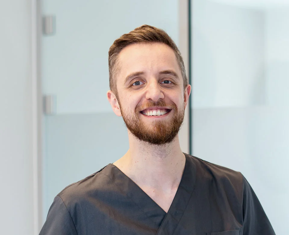 Unser Oralchirurg Ilya Friesen